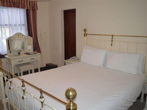 Pilgrims Hotel Canterbury