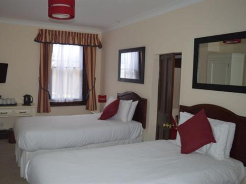 Pilgrims Hotel