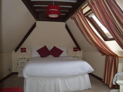 Pilgrims Hotel 3*