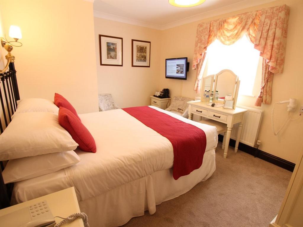 Pilgrims Hotel Canterbury