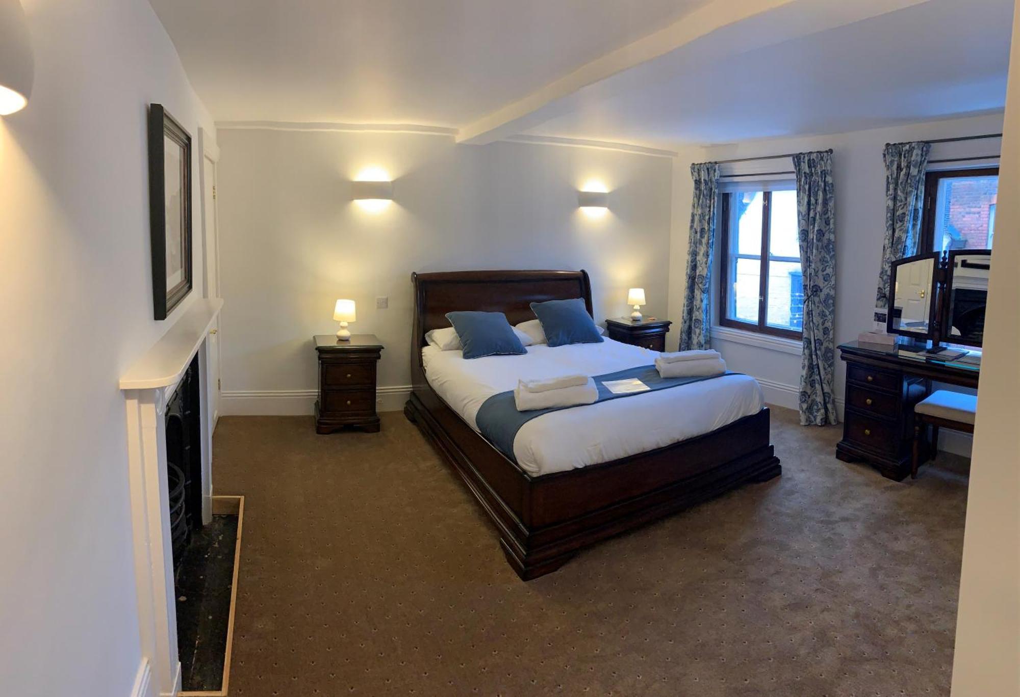 Pilgrims Hotel