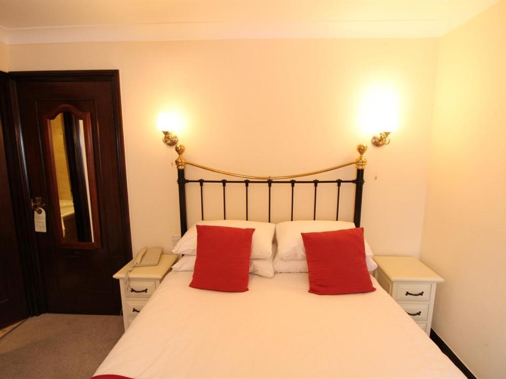 Pilgrims Hotel